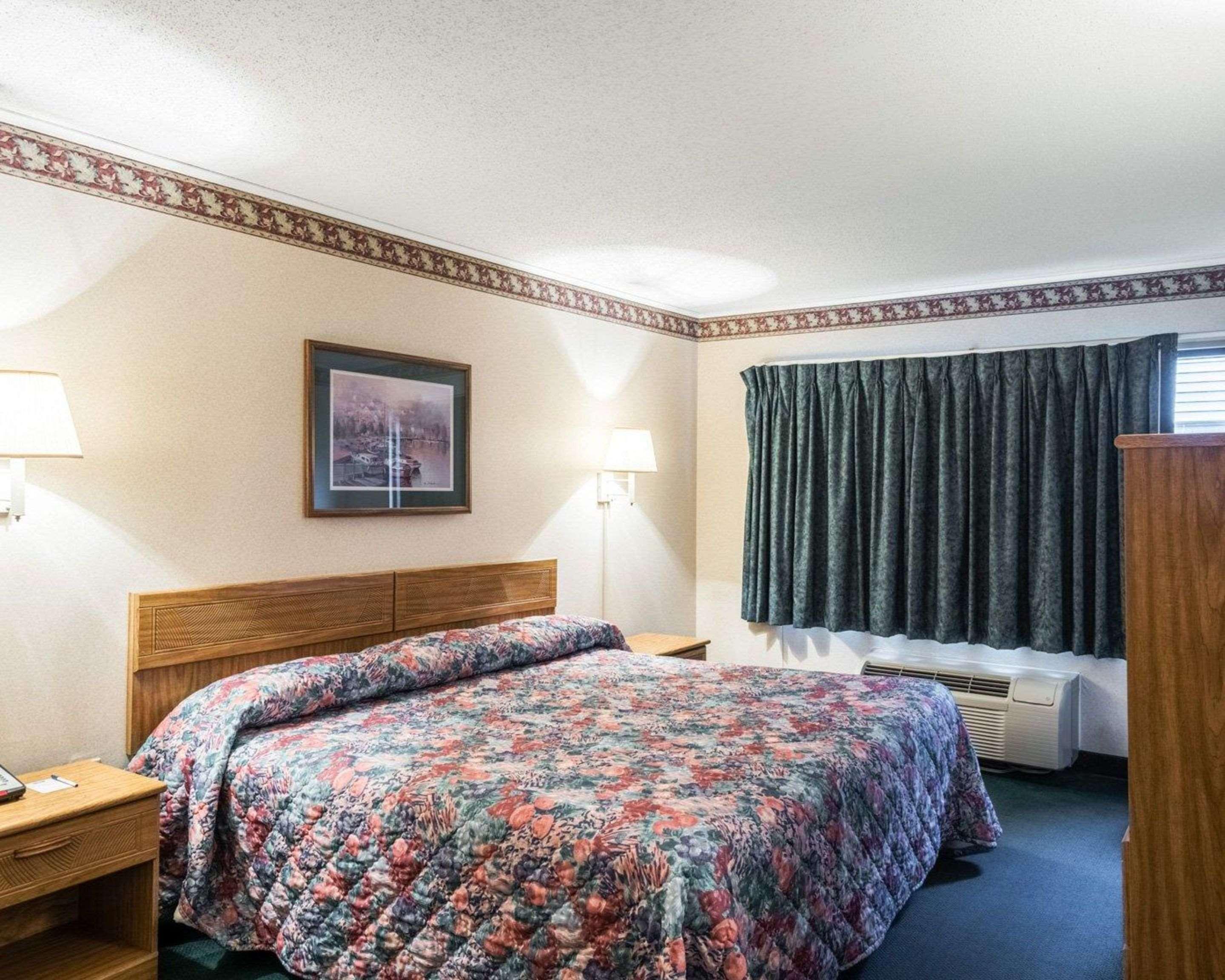 Hotel Rodeway &