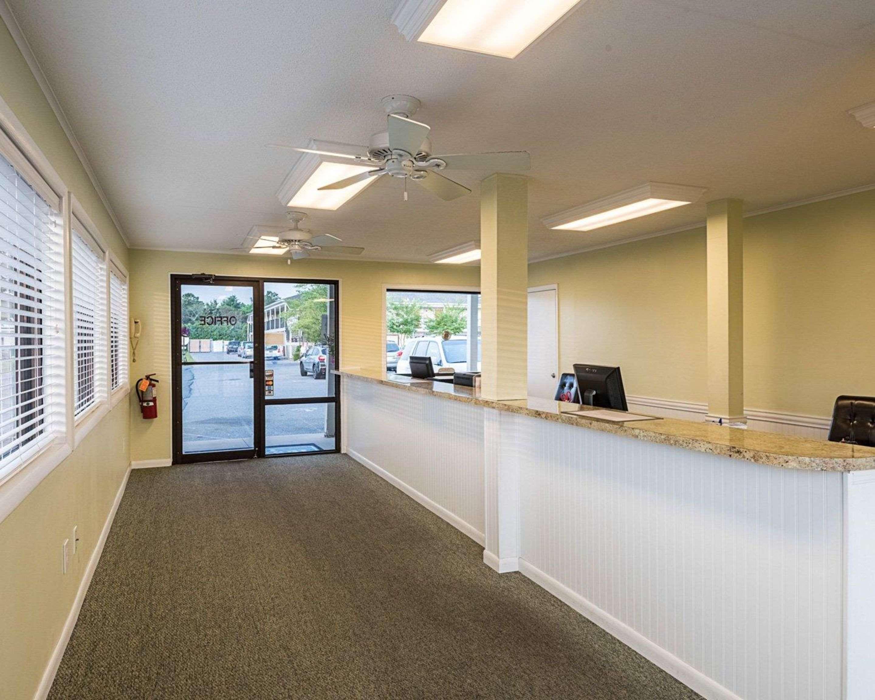 Hotel Rodeway &